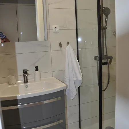 Вилла Angelina Jakisnica